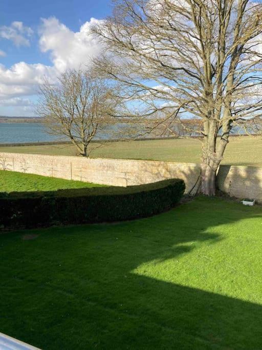 Stunning Location On Rutland Water Villa Empingham Exterior photo